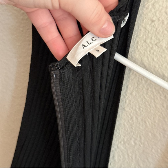 ALC Holden Plunge Neck Ribbed Knit Jumpsuit S - Picture 6 of 7